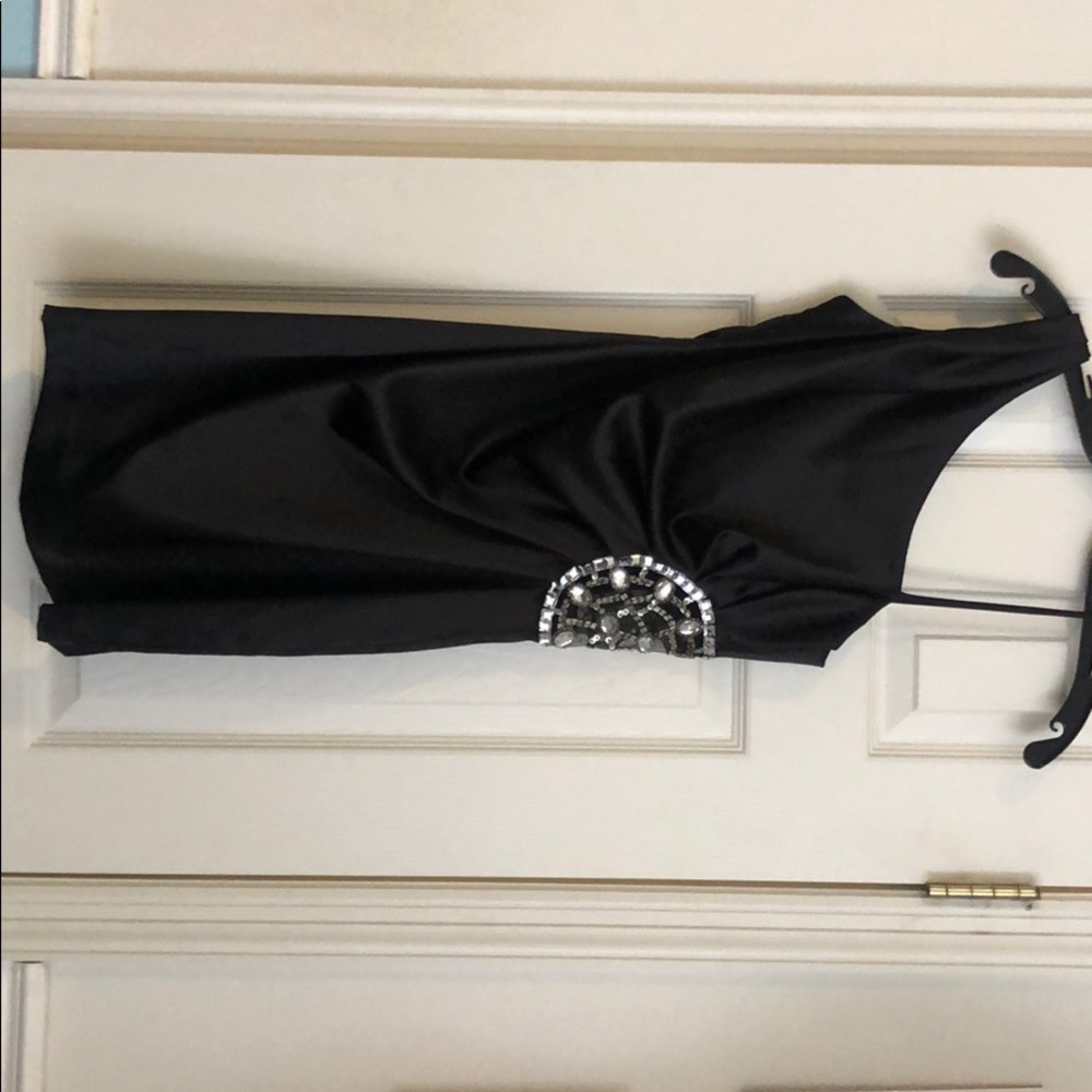 Black cocktail dress with side cutout